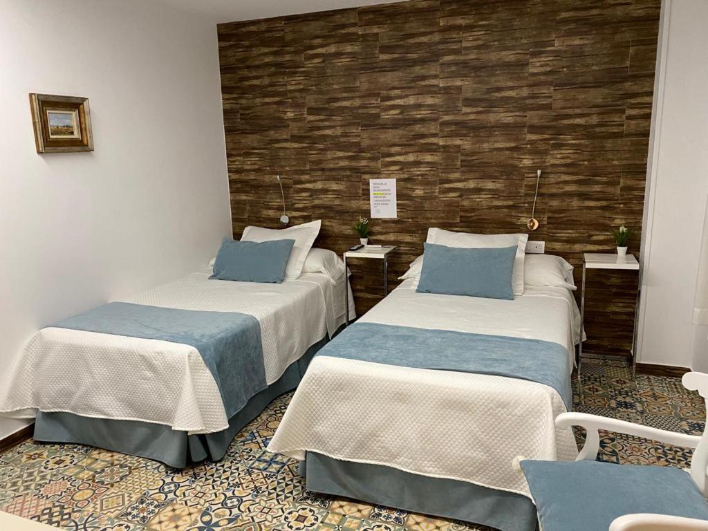 Hostal La Batuta Mogente Kültér fotó